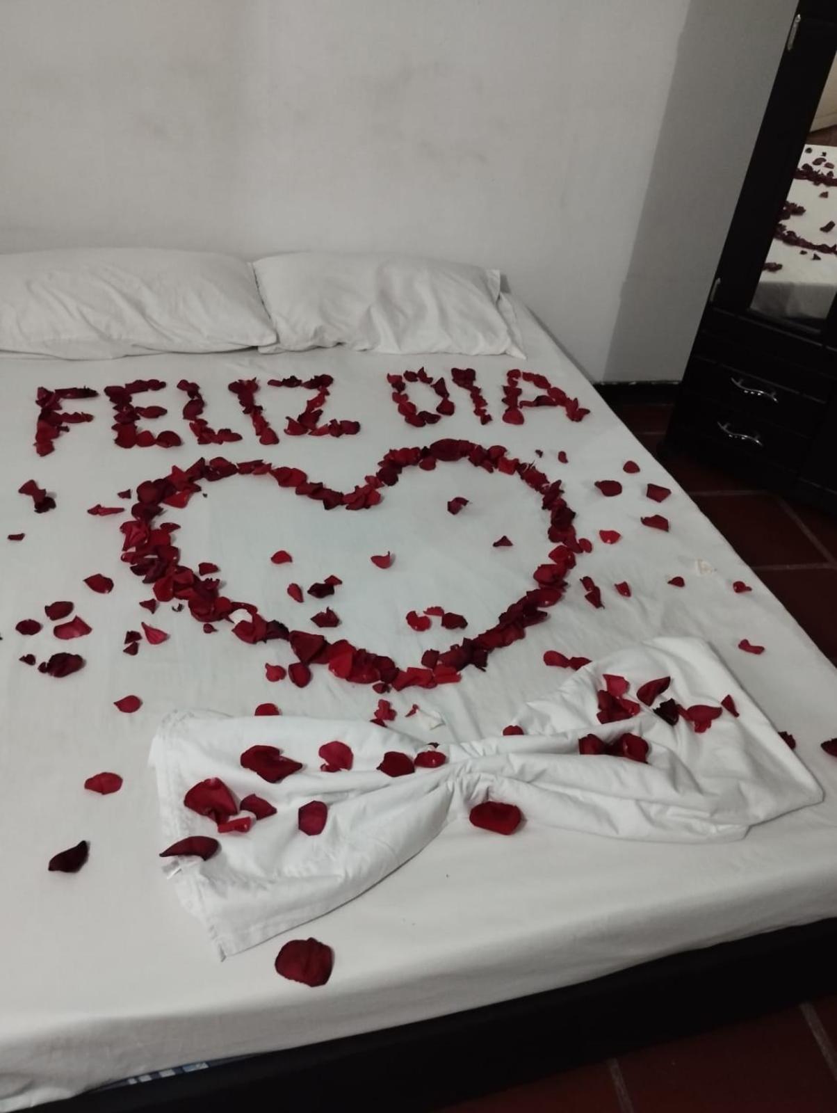 Hotel Villa De Rauzan Melgar Chambre photo